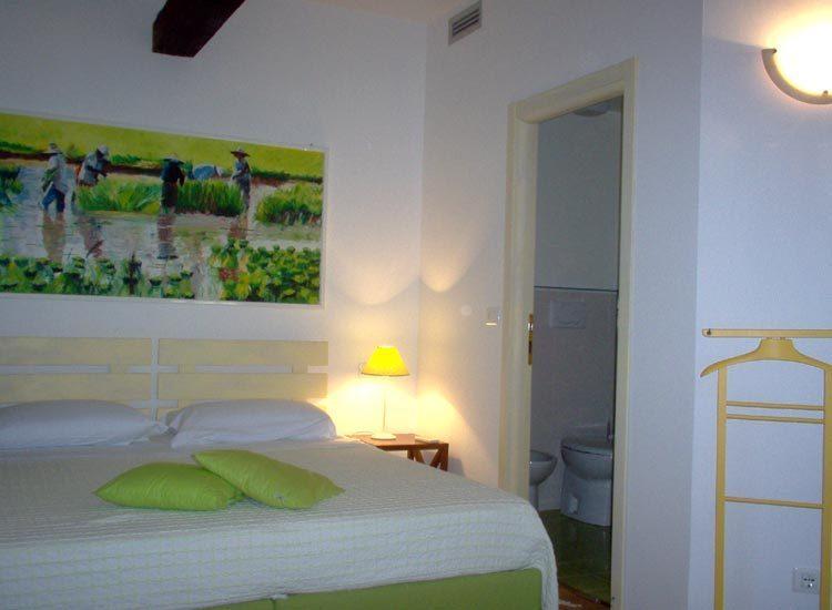 Agriturismo La Vecchia Dolceacqua Villa Habitación foto
